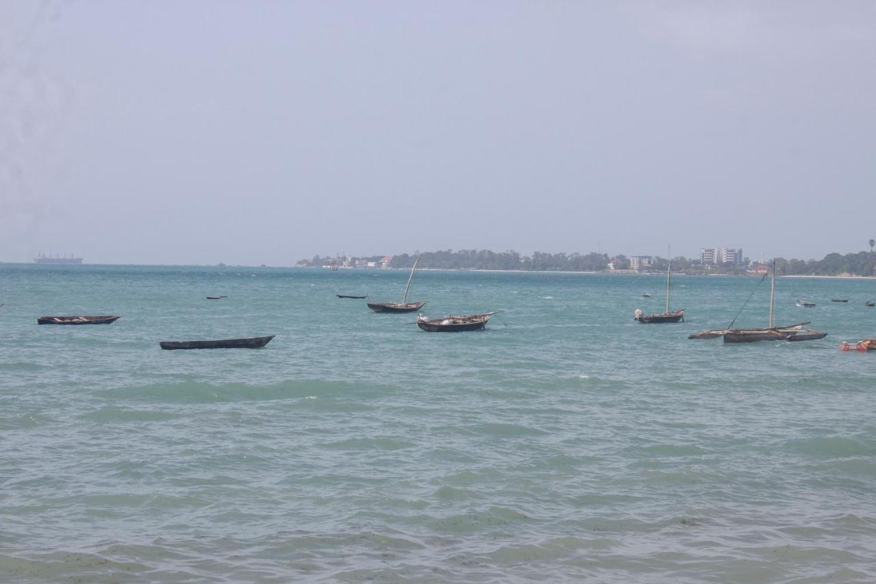 Sea View Beach Hotel Zanzibar Esterno foto